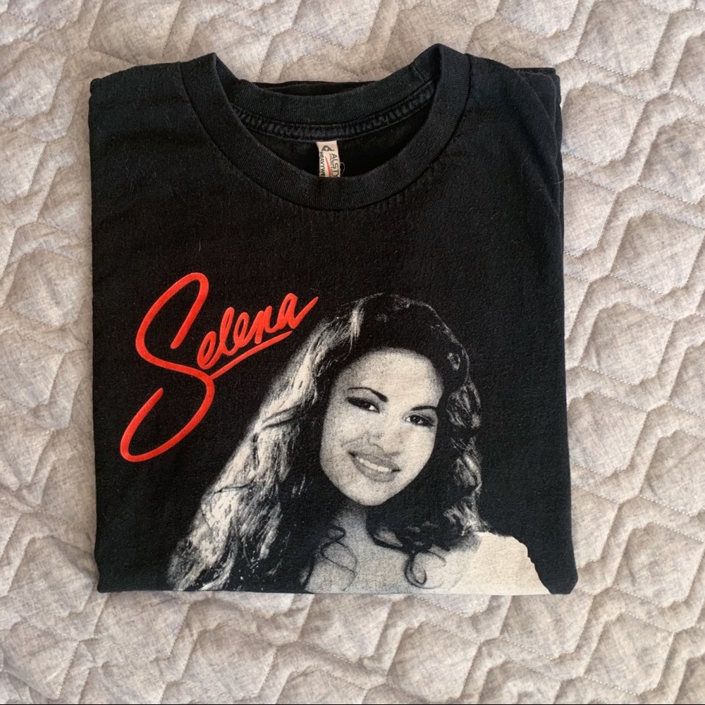 SELENA QUINTANILLA T-SHIRT